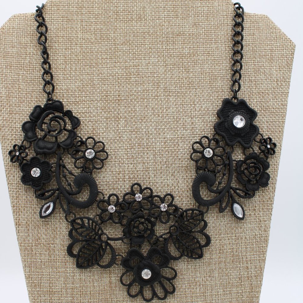 Black Lace Flower Necklace
